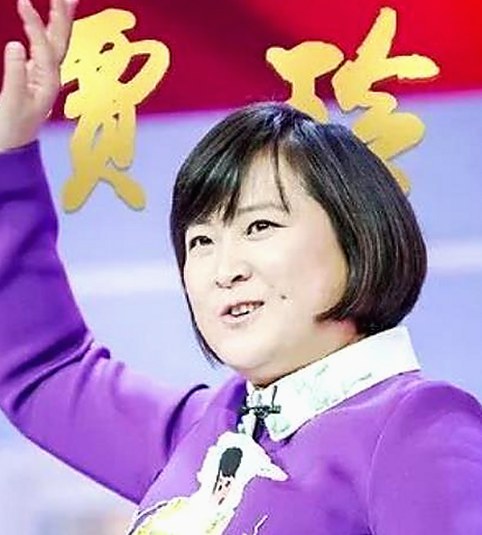 网红明星反差曝光：从福利视频到真实生活的巨大落差