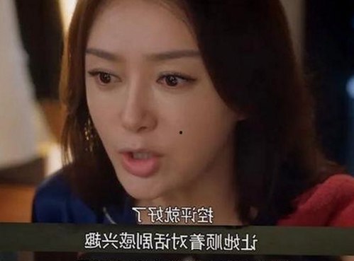 娱乐圈最新动态大揭秘：明星反差引爆网友热议！