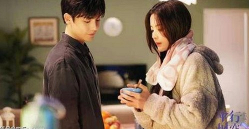 娱乐圈女星的逆转：从低调到爆红的背后故事